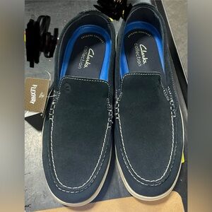 Clarks Men’s Flexway Step Moc Closed Toe Slip-On Shoe, Navy Suede Size 7